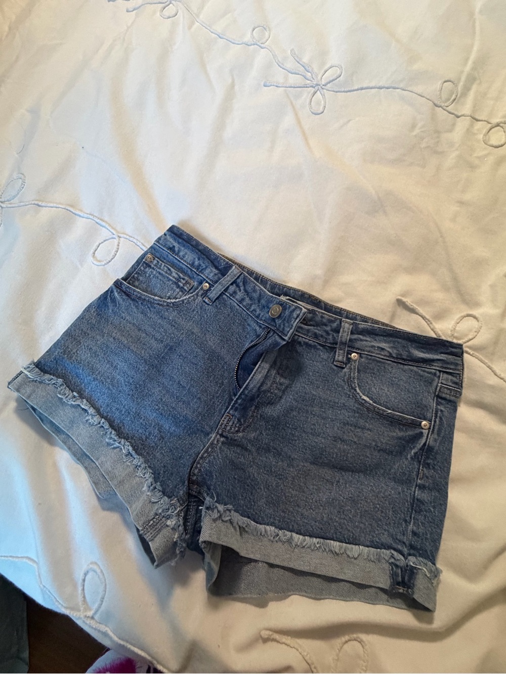 Classic High-Rise Denim Shorts in Medium Blue